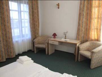 Фото номера Двухместный номер с 1 кроватью или 2 отдельными кроватями Отель Hotel Zamek Karnity г. Миломлын 9