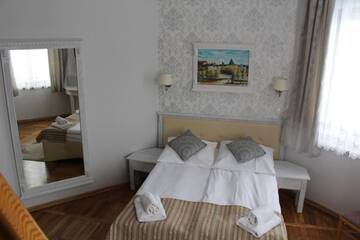 Фото номера Двухместный номер с 1 кроватью или 2 отдельными кроватями Отель Hotel Zamek Karnity г. Миломлын 5